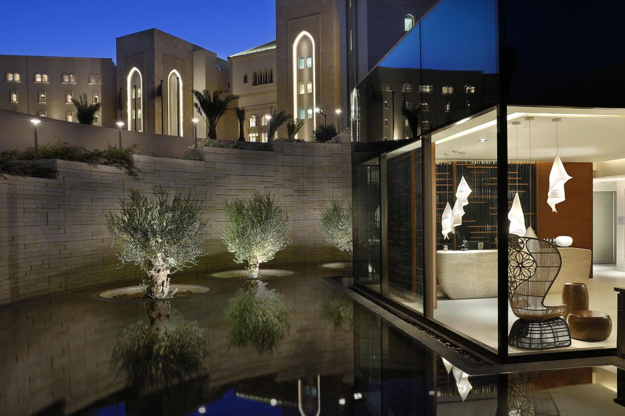 The Westin Saraya Aqaba Resort & Spa Exterior photo