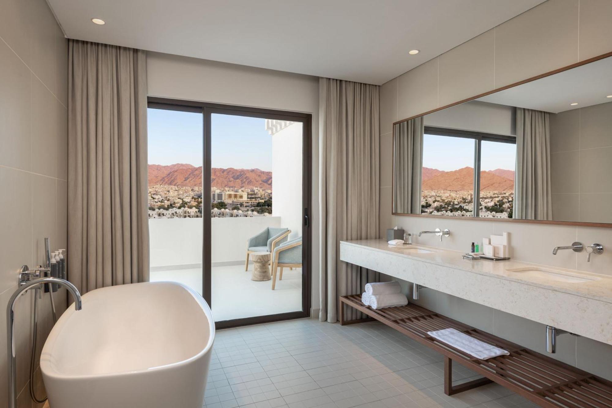 The Westin Saraya Aqaba Resort & Spa Exterior photo